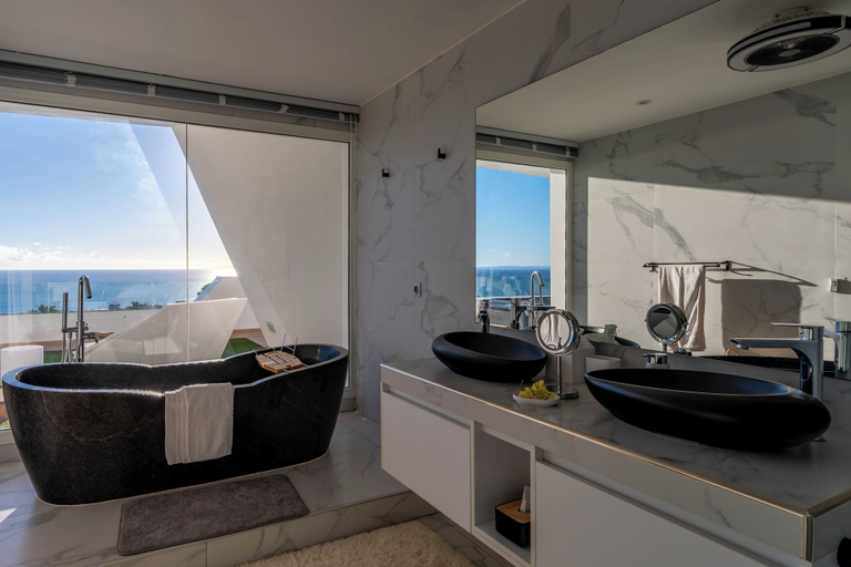 Bathroom 3, VILLA VAKANA, Diana