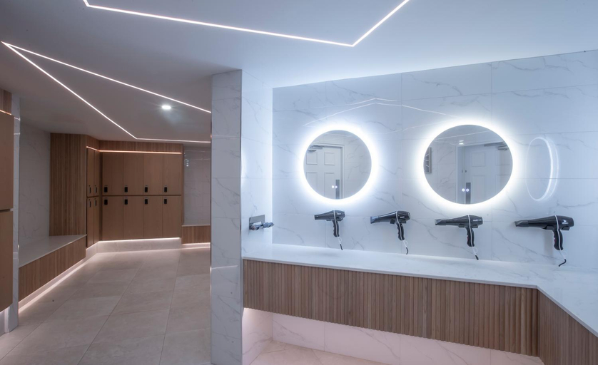 Bathroom 4, The Connacht Hotel