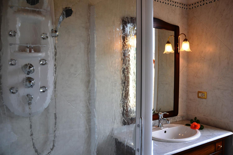 Bathroom 4, Corte Di Venezia, Venezia