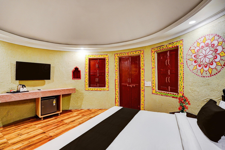 Room 2, Deluxehotel Banaras Kila, Varanasi