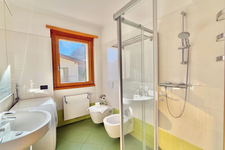 Bathroom 2, Residence degli Oleandri 4B, Como