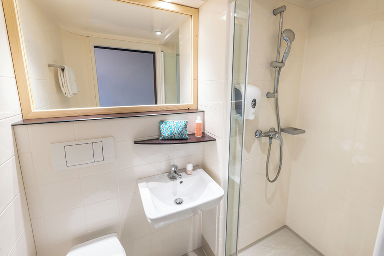 Bathroom 5, Greet Hotel Bourg-en-Bresse Sud Montagnat, Ain
