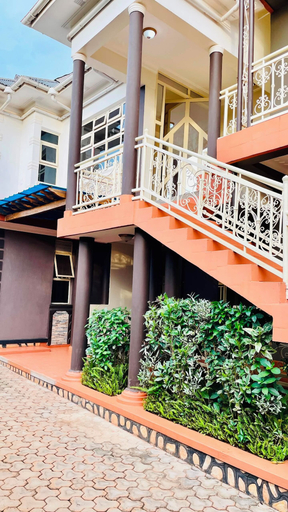 Exterior detail, Lillian Imperial Country Hotel, Jinja