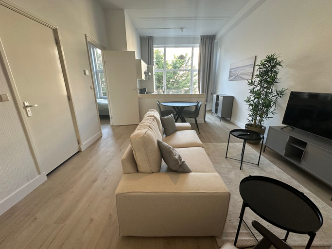 Room 4, Meerdervoort A1 in Den Haag, The Hague