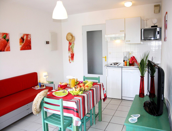 Dining 3, Duplex Maisonette in Saint-cyprien, Pyrénées-Orientales
