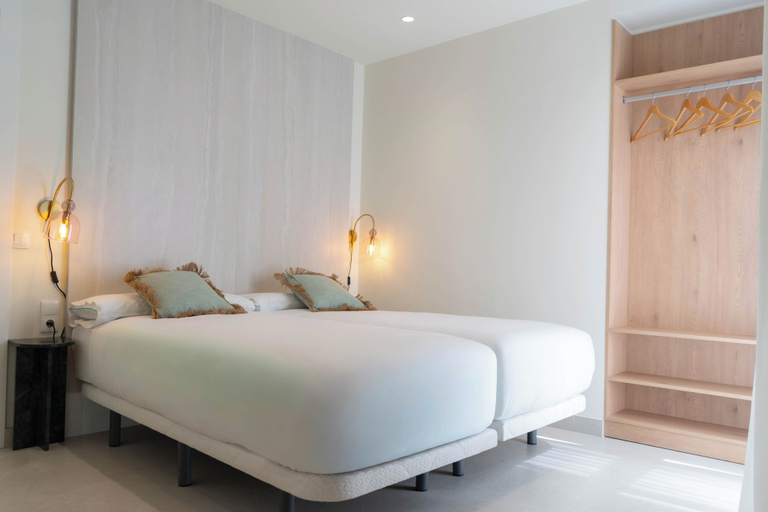 Room 3, Ceramic Rooms Boutique Hostel, Castellón