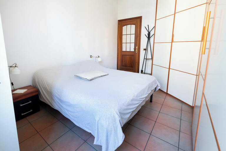 Interior 5, L'antro di Circe, Rome