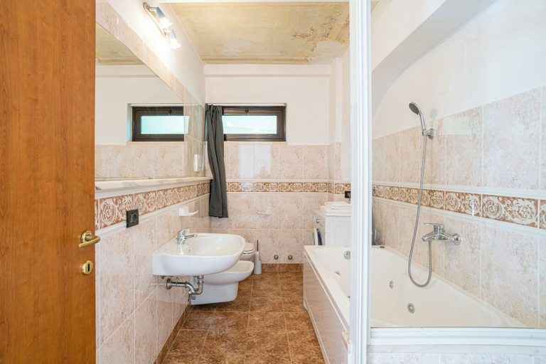 Bathroom 3, Menaggio Tosca 2, Como