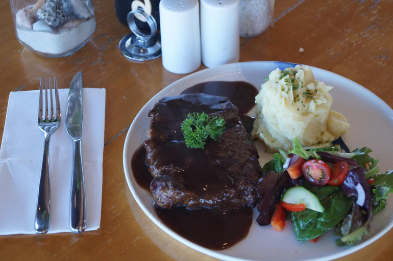 Food & Drinks 5, The Beach HTL Whyalla, Whyalla