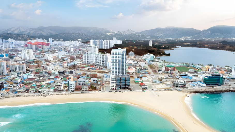 Others 2, Sockcho Summitbay Oceanview 707, Goseong