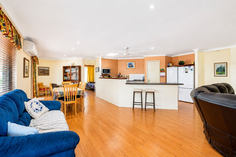Others 5, Hidden Gem Getaway in Dunsboroughs Heart, Busselton