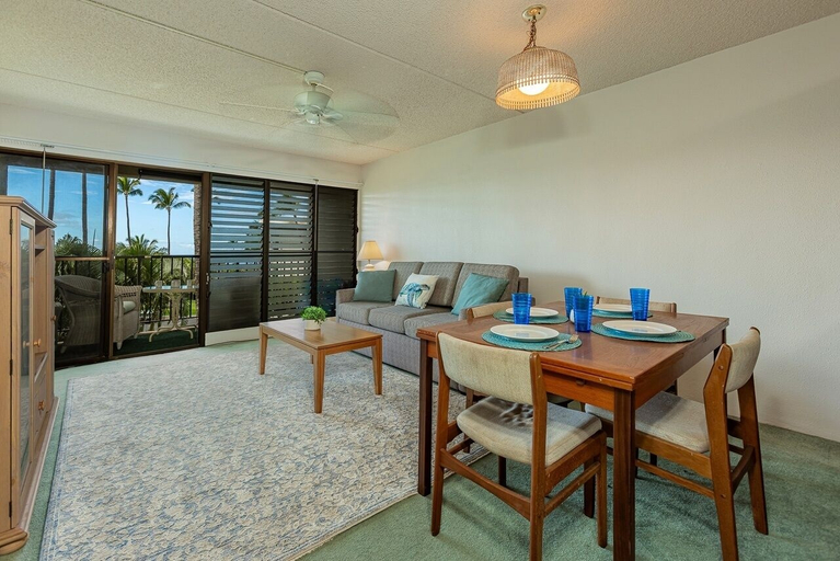 Dining 4, Kihei Akahi D-207 1 Bedroom Condo