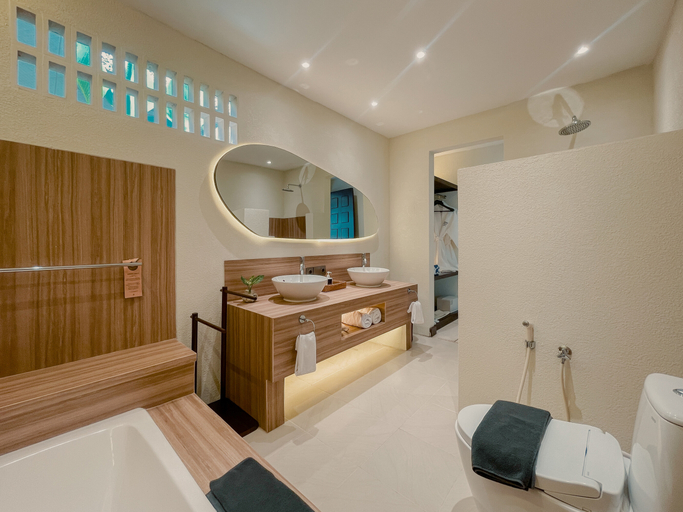 Bathroom 5, ARUNI BALI Jimbaran Boutique Villa, Badung