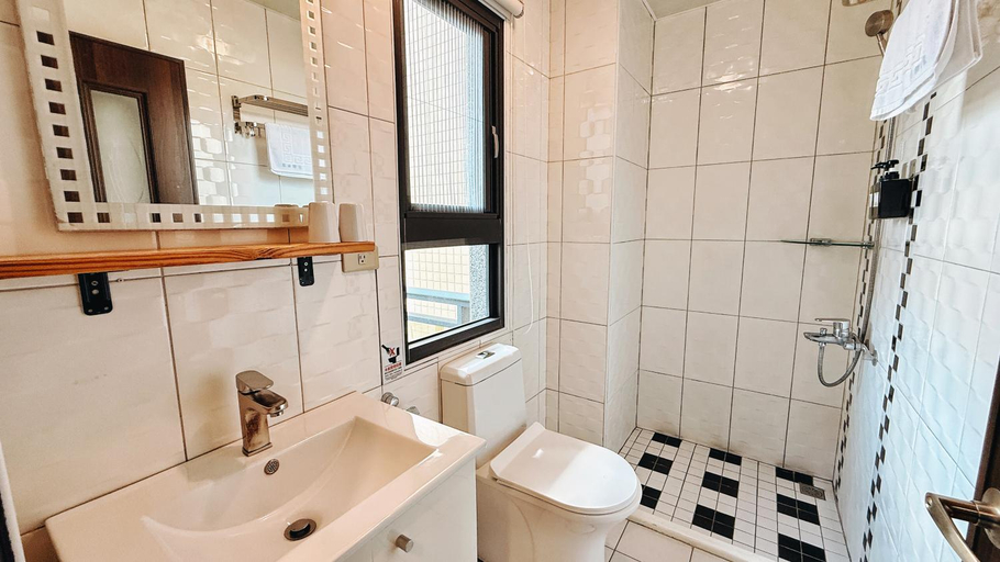 Bathroom 4, Plentiful-Inn, Pingtung