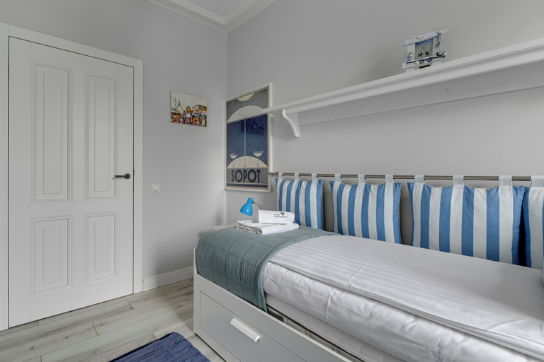 Room 2, Toskania Light & Spacious Family Stay, Sopot