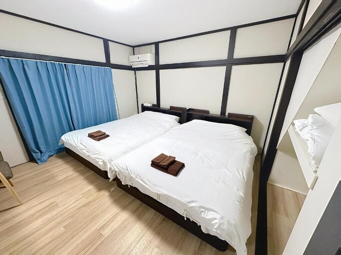 Room 4, Q stay Toneri Park, Adachi