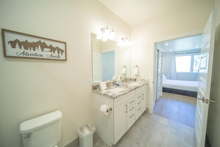 Bathroom 4, Clearwater Lofts Bldg 1 303, Summit