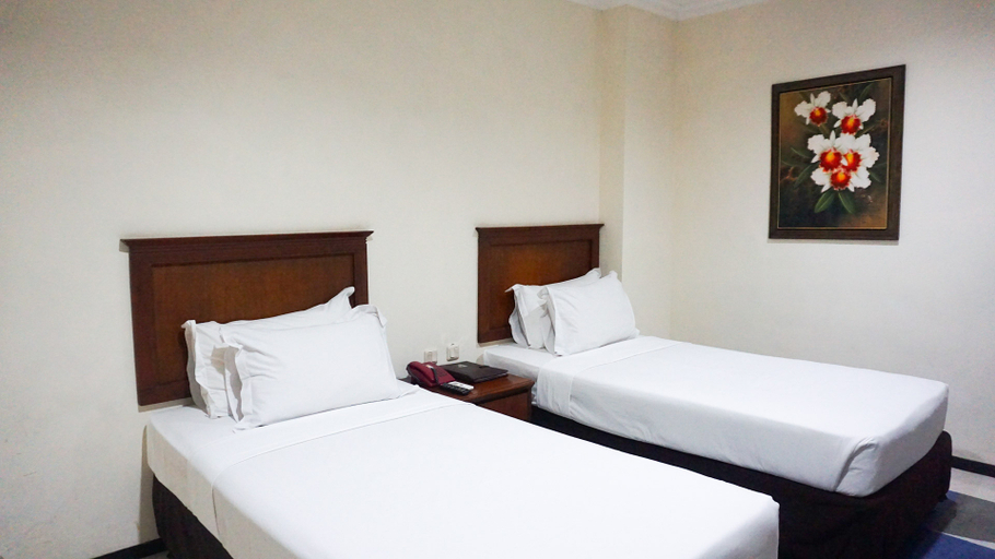 UB Guest House Malang Room Type - Standard Twin Room Only