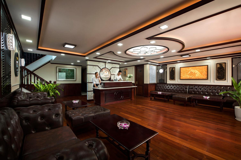 Public Area 4, Amour Cruise, Hạ Long
