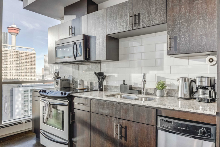 Others 2, Spacious Downtown Condo w/ Balcony & City Views!, Division No. 6
