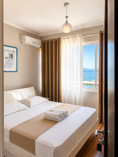 Bedroom 2, British Hotel, Vlorës
