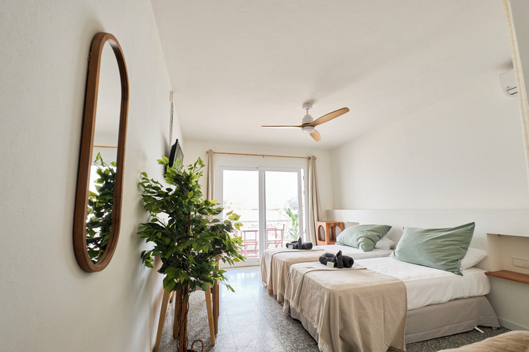 Room 5, Hotel S'algaret, Baleares