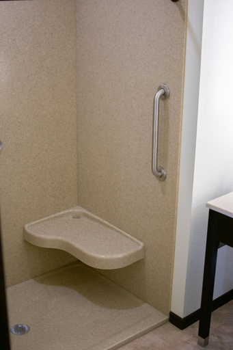 Bathroom 3, Baorders Inn and Suites by Cobblestone Hotels-Syracuse, Hamilton