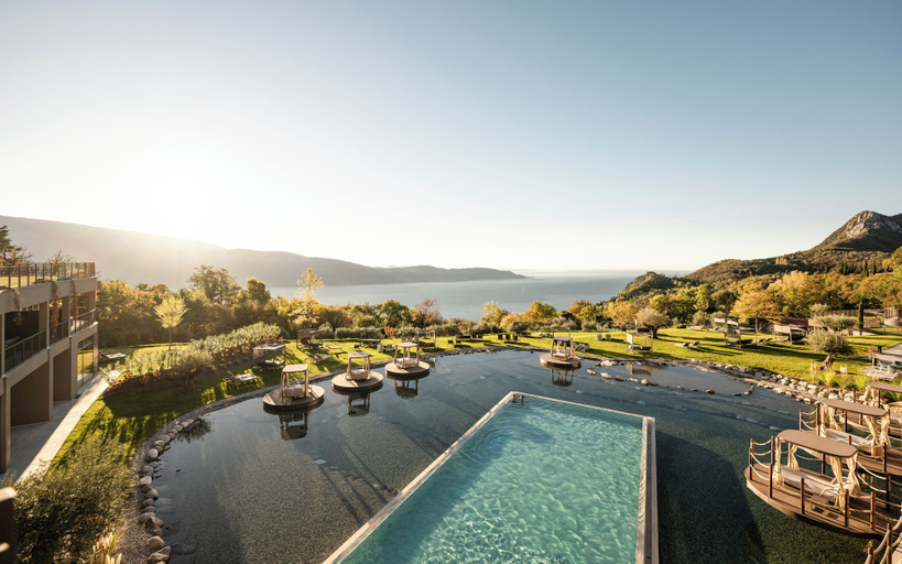 Indoor/outdoor pool 4, Stroblhof Lake Garda, Brescia
