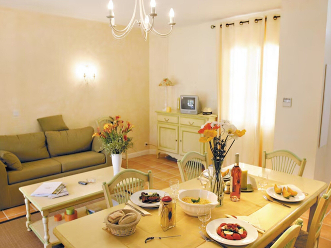 Living room 5, Var Duplex House for 6 With Pool, Var