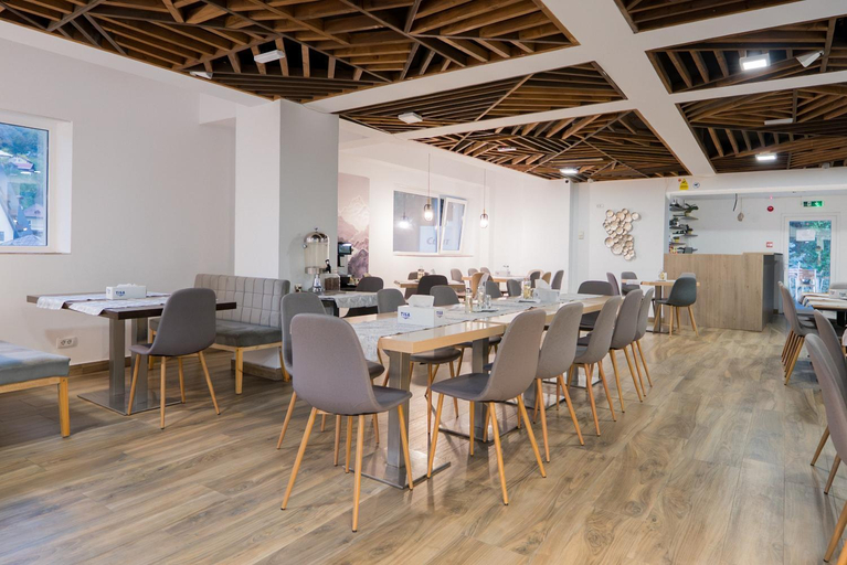 Food & Drinks 4, Hotel Aurora, Livadia