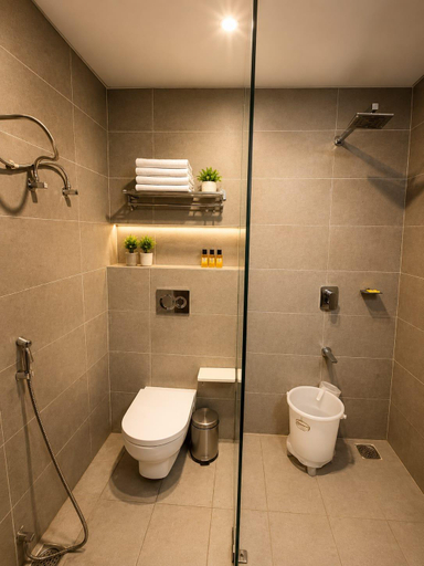 Bathroom 3, Yatharth Inn, Varanasi