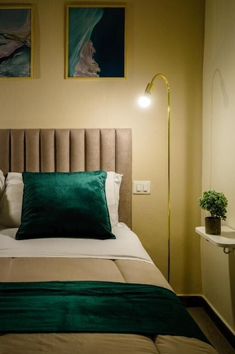 Bedroom 3, Oisife Apartments, Cagliari
