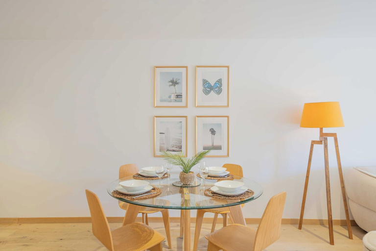 Dining 2, Charming 2bdr/4p Apartment - Saint-tropez, Var