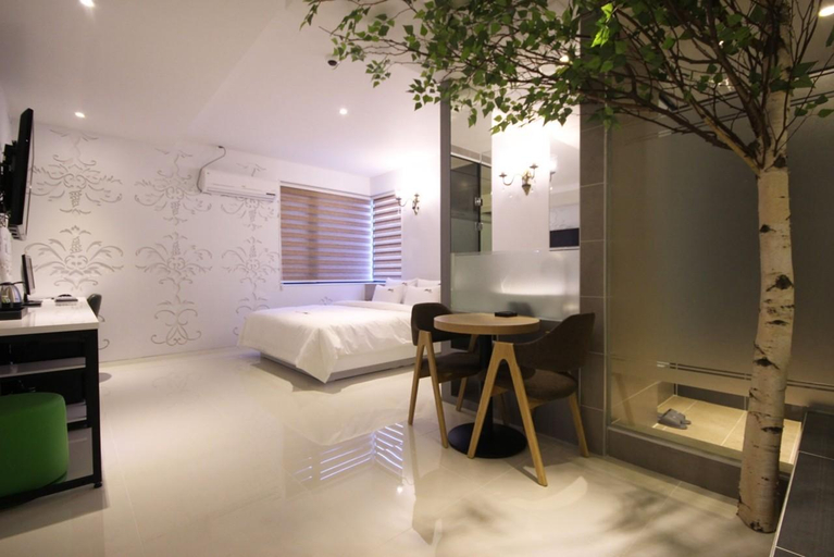 Bedroom, Busan Seomyeon Aria, Busanjin