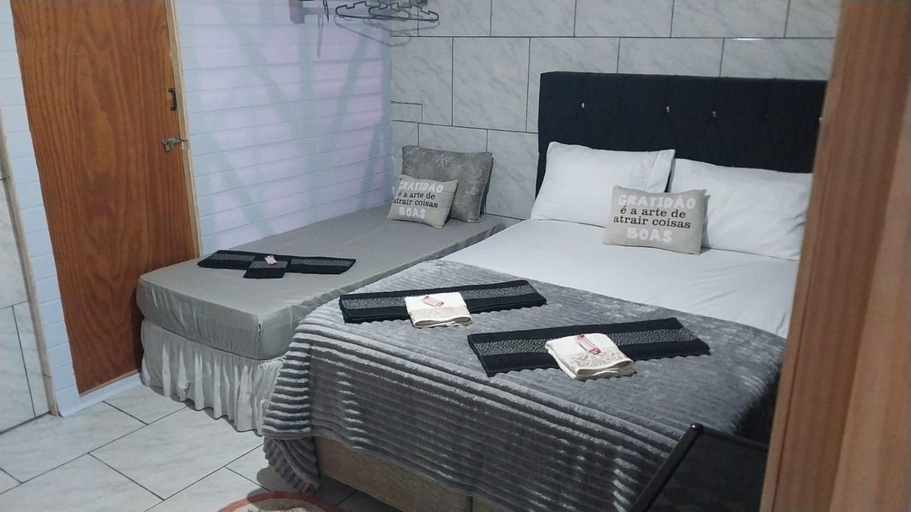 Bedroom 2, CASA DE HOSPEDES POUSADA MANU LAGES Quarto com cama de casal, Lages