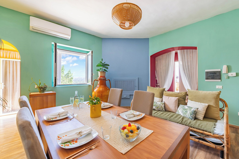 Dining 4, Gioberti 20 I Trulli With Pool, Taranto