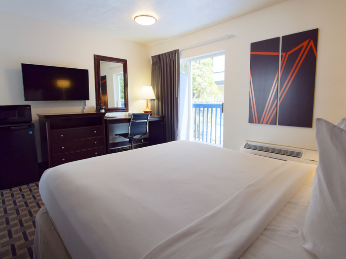 Bedroom 3, SilverStone Inn North Spokane, Spokane