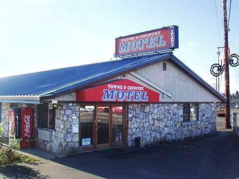 Others, Towne and Country Motel, Yamhill