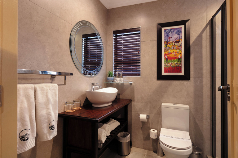 Bathroom 3, Sasavona Boutique Hotel, Capricorn