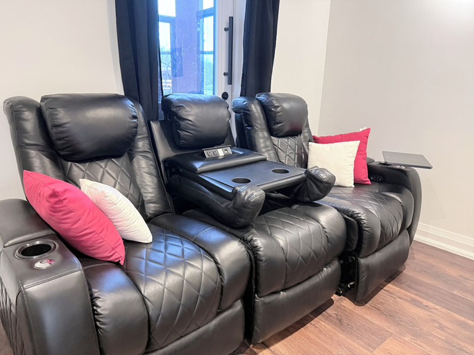 Others 5, Superior Master Suite, Niagara