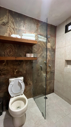 Bathroom, Casa Mercedes, Valladolid