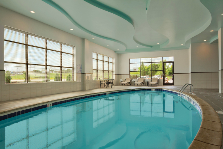 Sport & Beauty, Embassy Suites by Hilton Knoxville West, Knox
