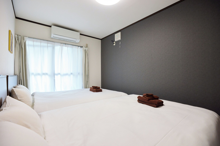 Room 4, Q stay Kita-senju, Adachi