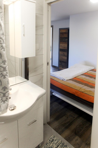 Bedroom 3, KLAN Klara House, Piran
