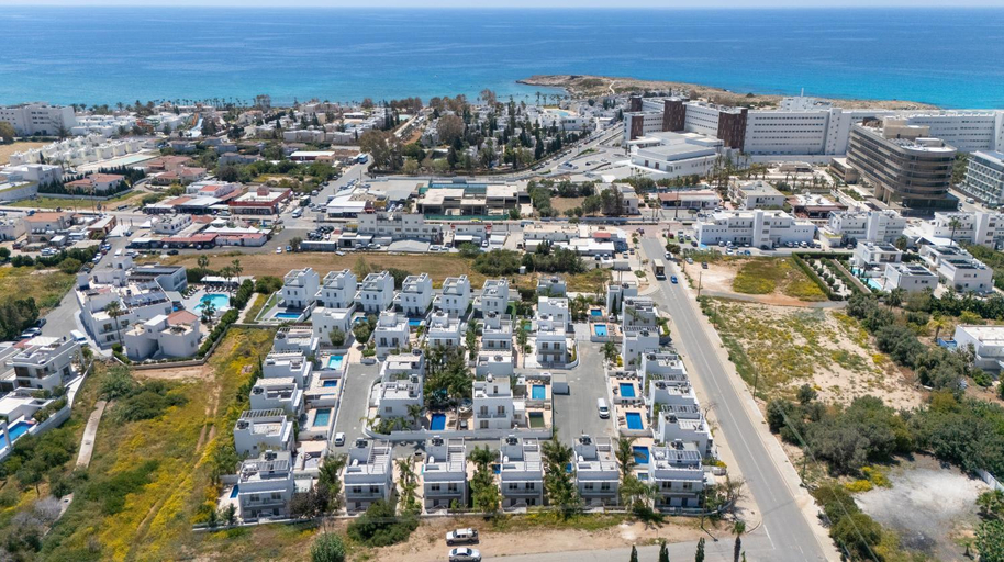 View 3, Villa Amelia