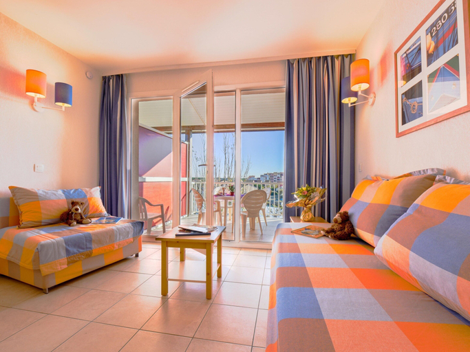 Living room 3, Lakeside Haven in Le Barcares, Pyrénées-Orientales