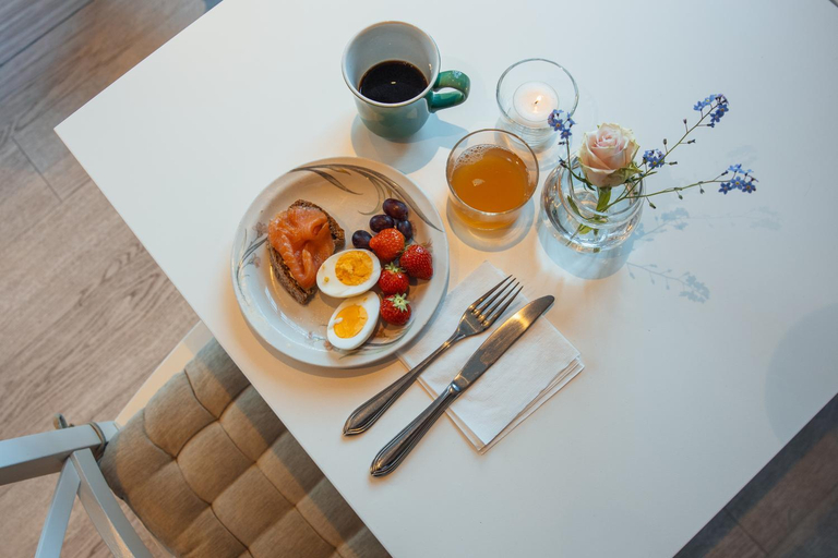 Food & Drinks 5, Valldal Fjord Lodge B&B, Norddal