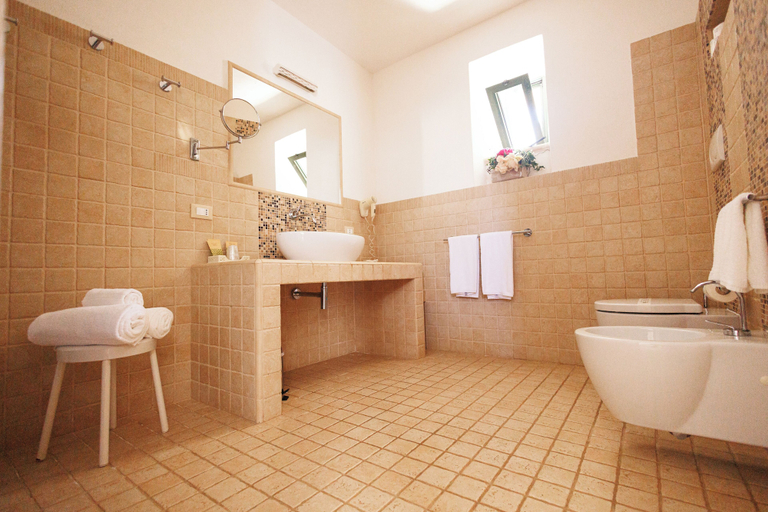 Bathroom 4, Masseria Tenuta Specolizzi, Lecce