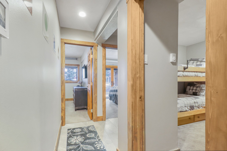 Room 3, Vp-c112 Village Point 3 Bedroom Condo, Summit