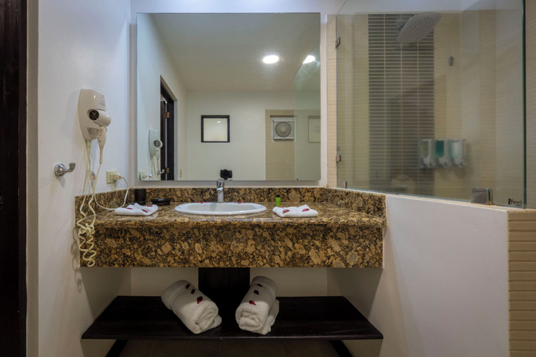 Bathroom 5, Tango Mar Beachfront Boutique Hotel & Villas, Puntarenas